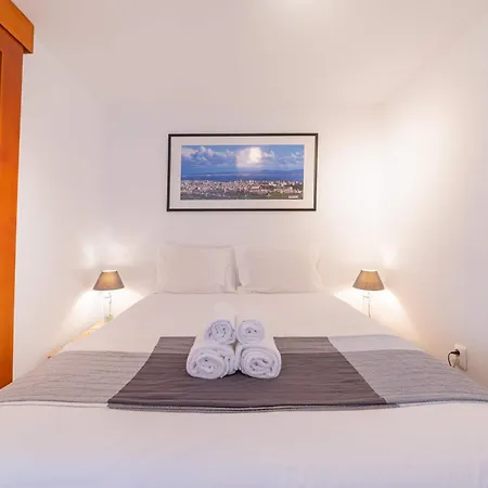 Cozy Bica Flat With Balcony * Lisboa