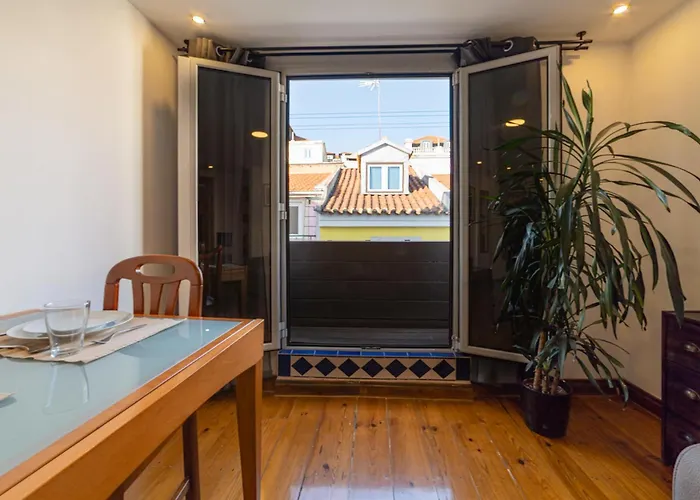 Cozy Bica Flat With Balcony Lisboa