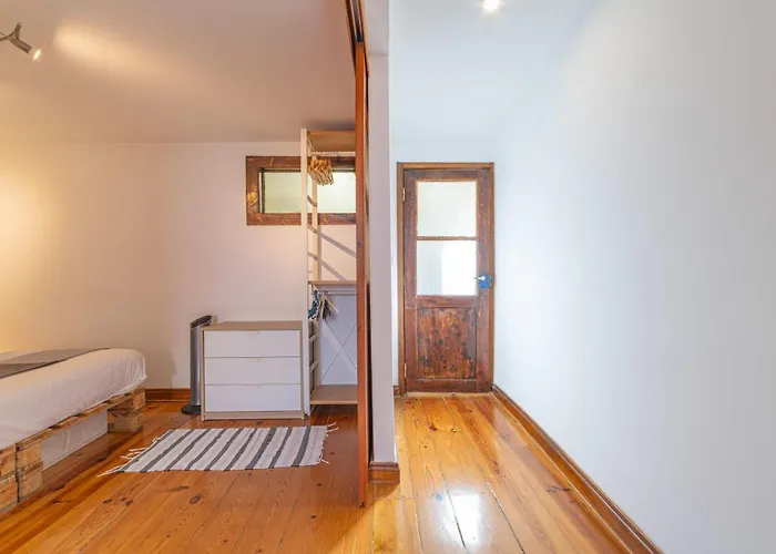 Cozy Bica Flat With Balcony Lisboa