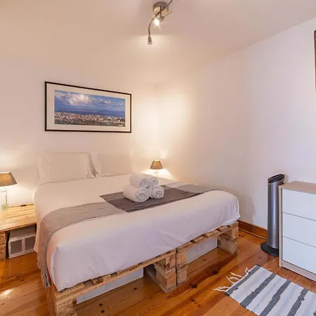 Cozy Bica Flat With Balcony Lizbona
