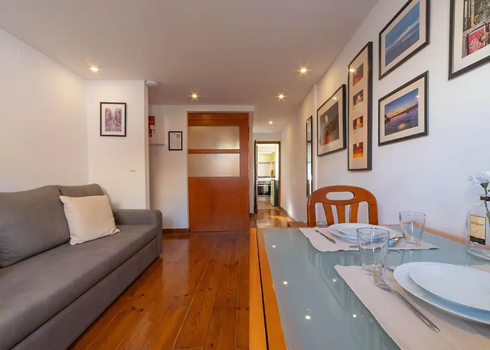 Cozy Bica Flat With Balcony Apartament