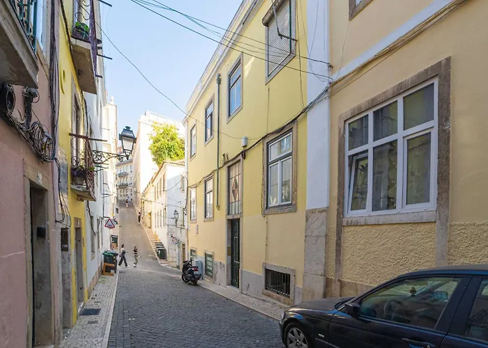 Cozy Bica Flat With Balcony * Lizbona