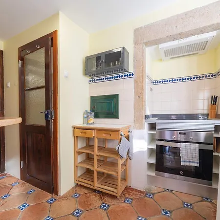 Appartement Cozy Bica Flat With Balcony Lissabon