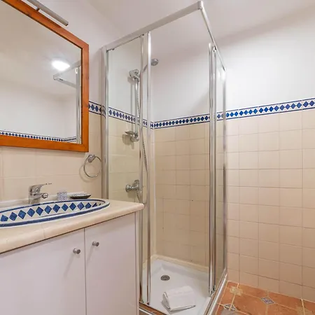 Cozy Bica Flat With Balcony Appartement *
