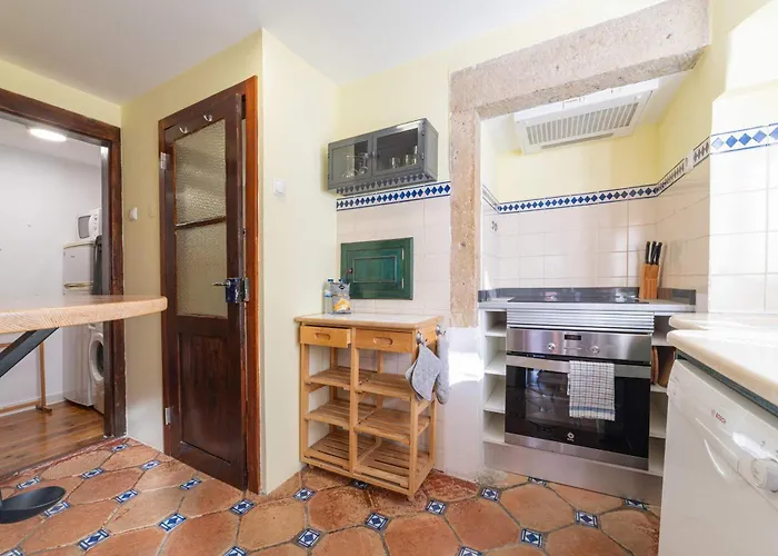 Lejlighed Cozy Bica Flat With Balcony Lisboa